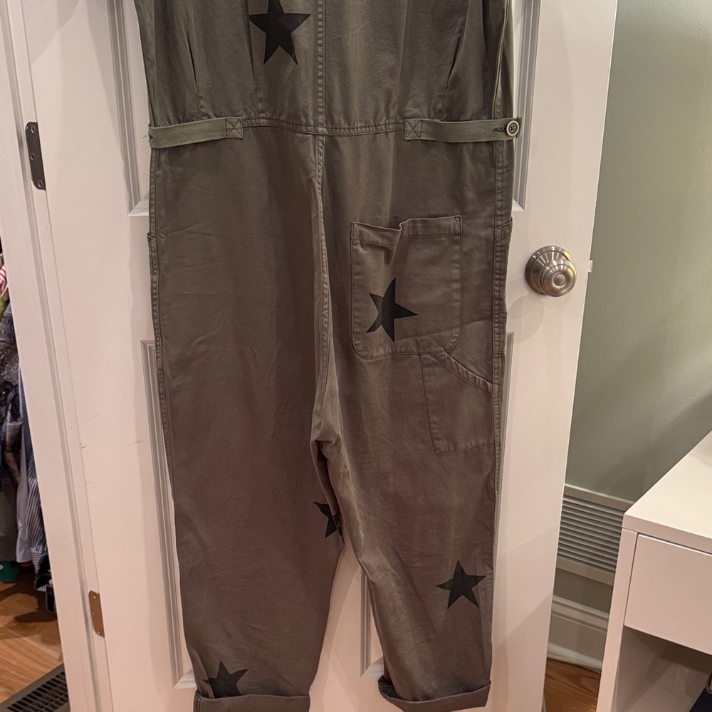 Pistola Olive Jumpsuit with Black Star Details - Picture 5 of 5